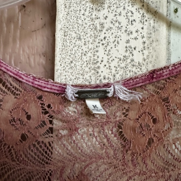 Gimmicks by BKE Overlay Long-Sleeve Top - Mauve Pink - Picture 3 of 4